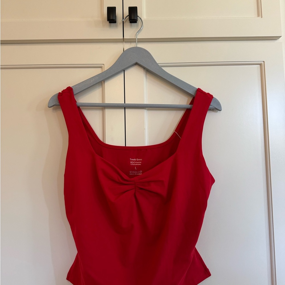 Chic Red Bow Detail Tank Top